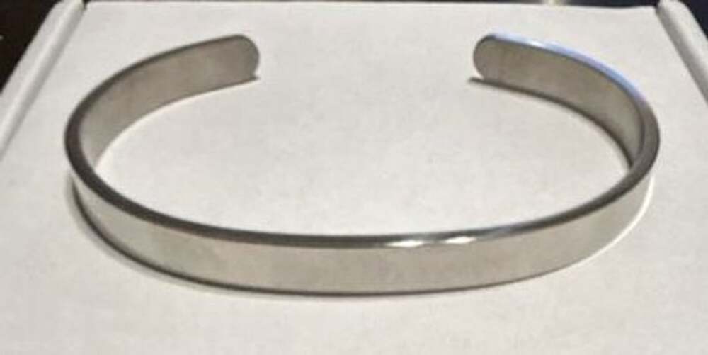 Engraved Cuff Bangle Bracelet with Arrow Motifs - You F*cking Got This